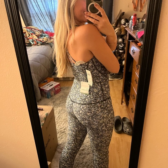 Gilly hicks workout set - Picture 10 of 11